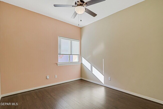 Building Photo - 14853 Tierra Escape Ave