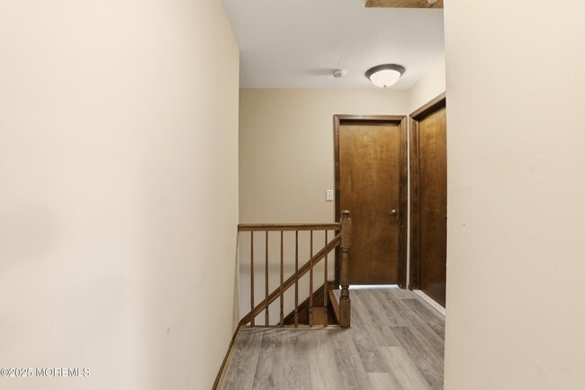 Building Photo - 1589 N Bay Ave