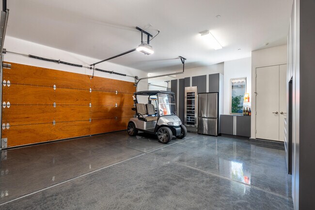 Building Photo - 75642 Via Livorno