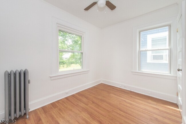 Building Photo - 51 Riggs Pl