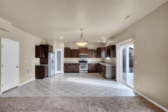 Building Photo - 6507 Donahue Drive