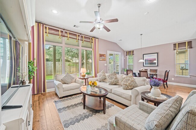 Building Photo - 16514 Sheffield Run Dr