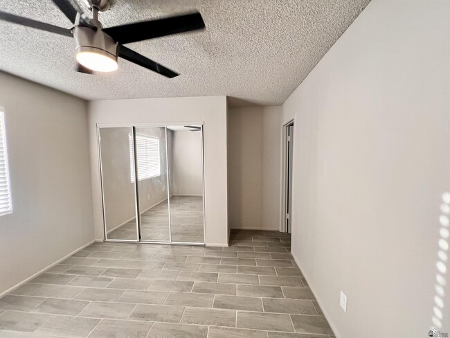 Building Photo - 2448 S 18th Ave