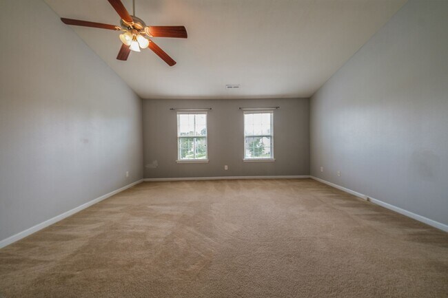 Building Photo - 1301 Waldridge Ct