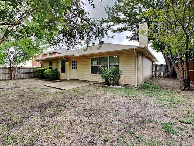 Building Photo - 1042 Ridgecrest Dr