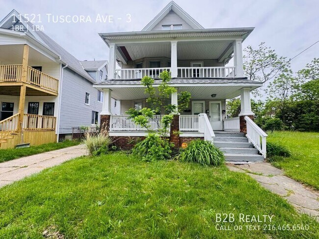 Building Photo - 11521 Tuscora Ave
