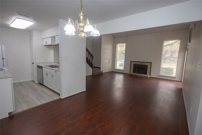 Building Photo - 8100 Cambridge St