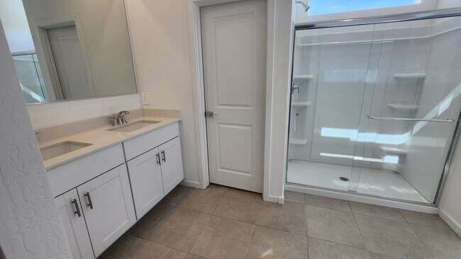 Building Photo - 7615 E Cozy Cottage Ln