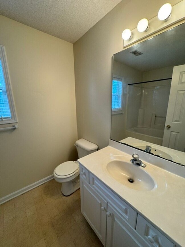 Building Photo - 7222 Konlack Ct