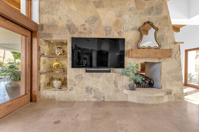 Building Photo - 83054 S Bay Dr