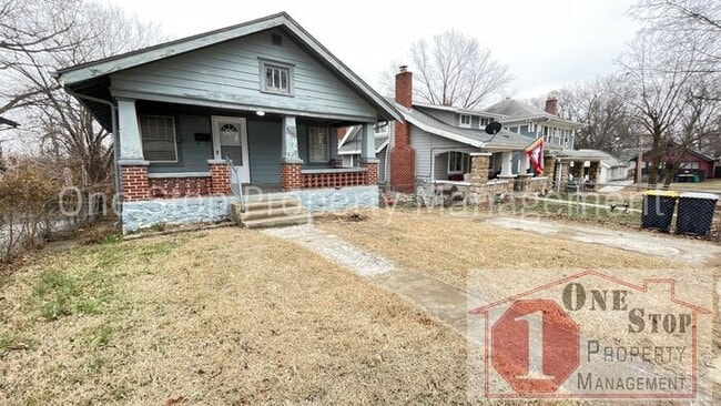 Building Photo - Beautiful 2 Bedroom 1 Bathroom Home in Kansas City!
