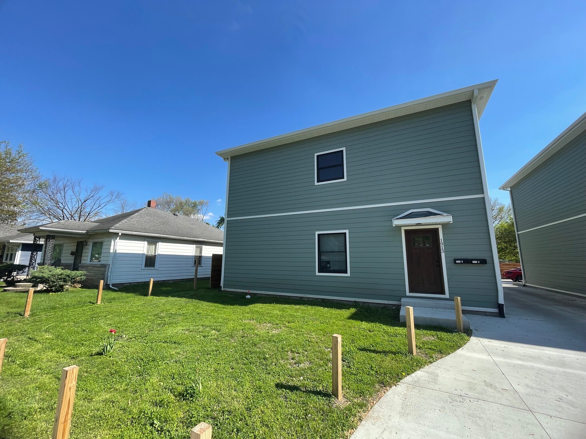 Building Photo - 1909 Greenbush St