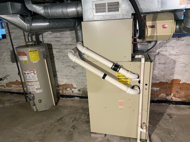 High efficiency furnace - 212 Lorenz Ave