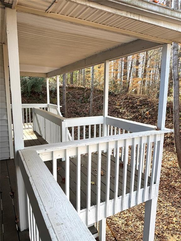 Building Photo - 1600 Oakpoint Dr SW