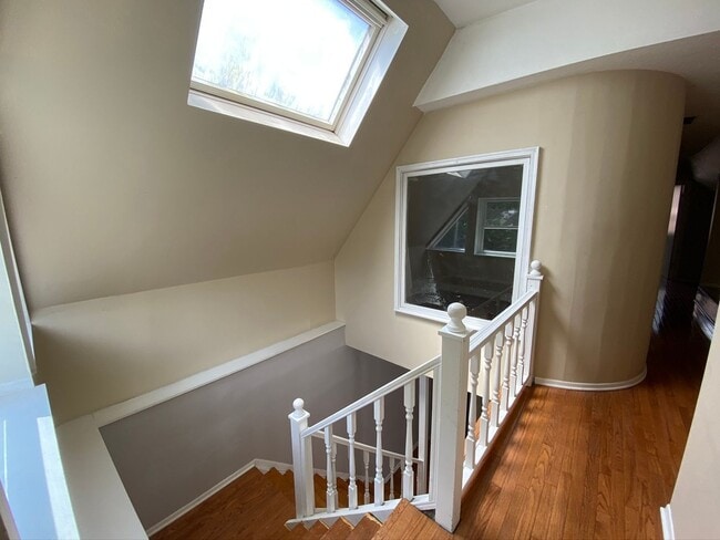 Building Photo - 55 Parker St