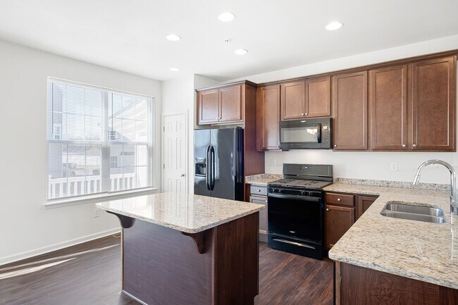 Building Photo - 415 Lenape Way
