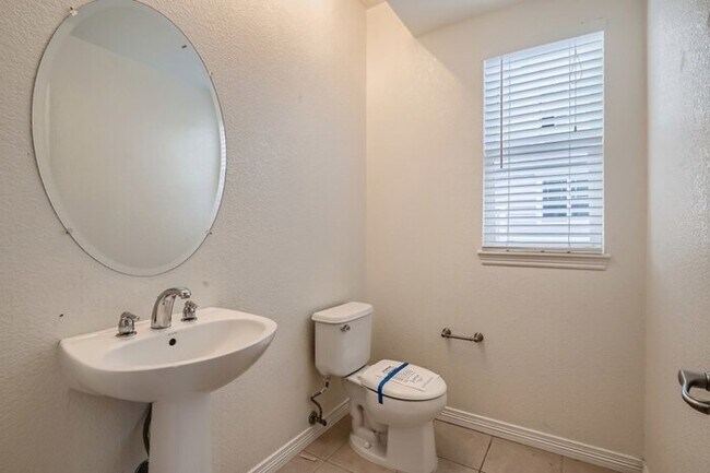 Building Photo - 25935 East 4th Place, Aurora, CO, 80018