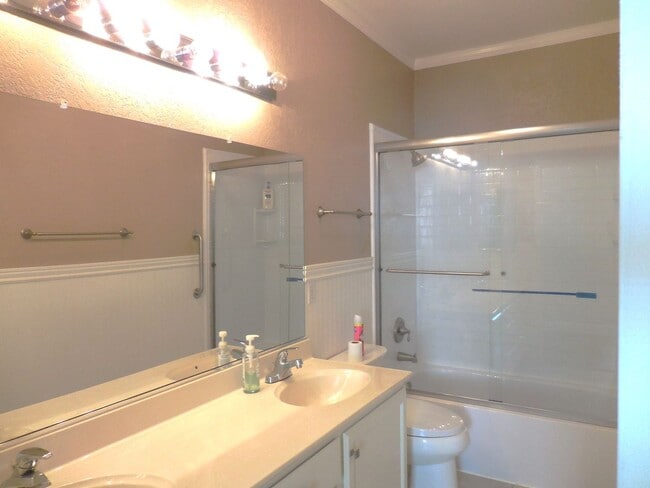 Building Photo - 1079 Stillspring Dr