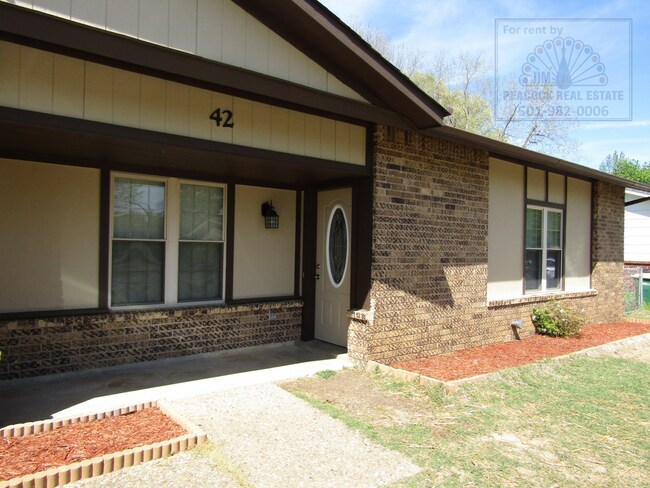 Building Photo - 42 Creekridge Cir