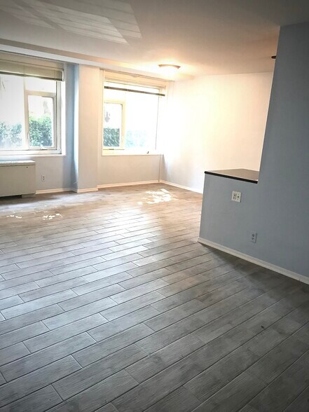 Building Photo - 1545 18th St NW