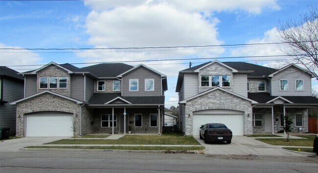 Building Photo - 3249 Dixie Dr