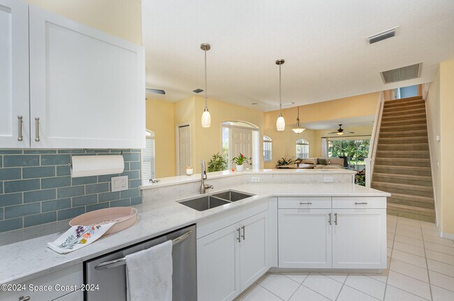 Building Photo - 135 Aquarina Blvd