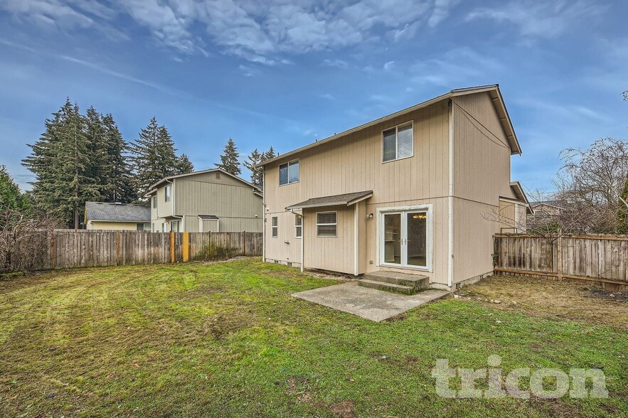 Building Photo - 8218 186th St Ct E