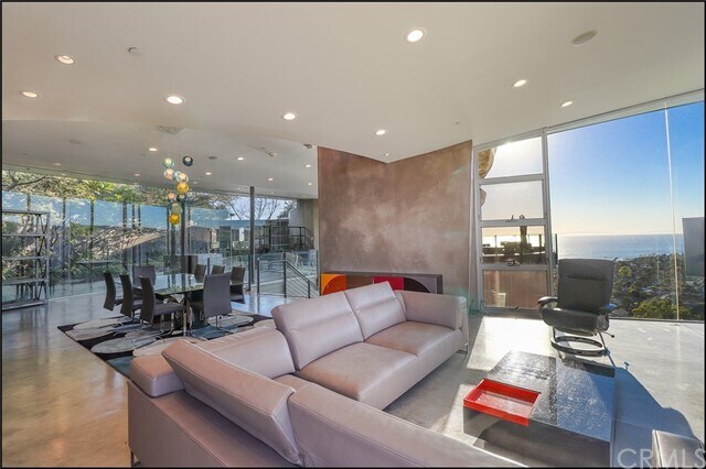 Building Photo - 1330 Coronado Dr