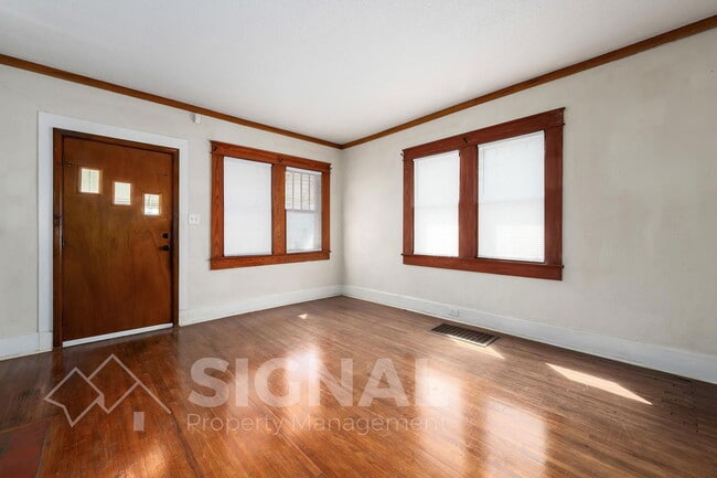 Building Photo - 1618 51st St W