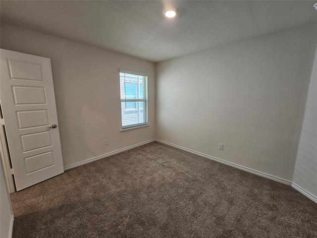 Building Photo - 903 Marigold St