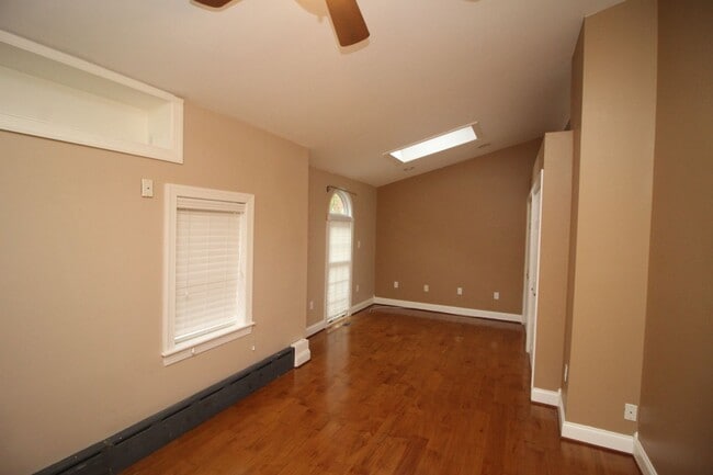 Building Photo - Exceptional Upper Fells 2bd/2ba End Rowhome w/ CAC & Rooftop Deck!--Available 7/15