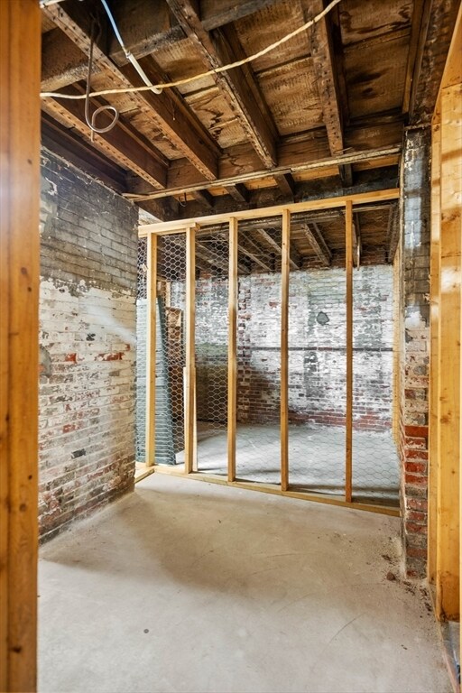 Building Photo - 27 Bowdoin St