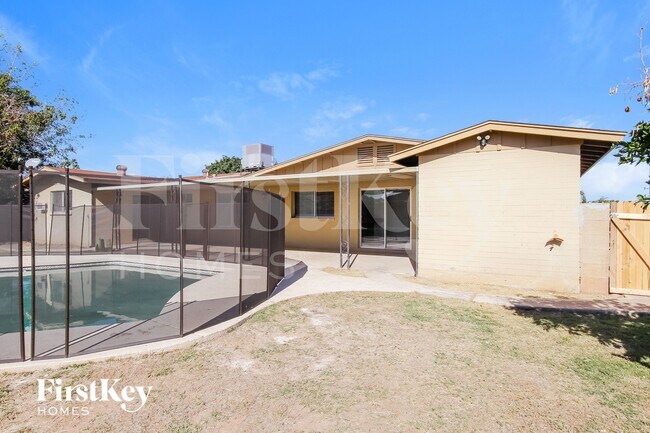 Building Photo - 3301 W Mountain View Rd