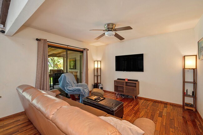 Building Photo - 16832 Alice Way