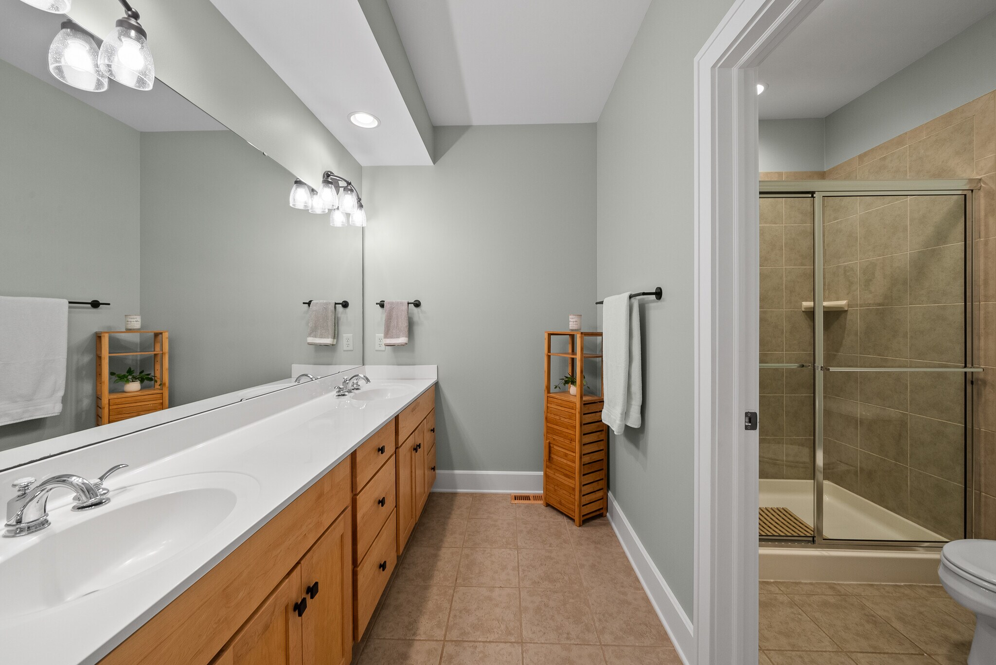 Building Photo - 501 Abbey Ridge Ct