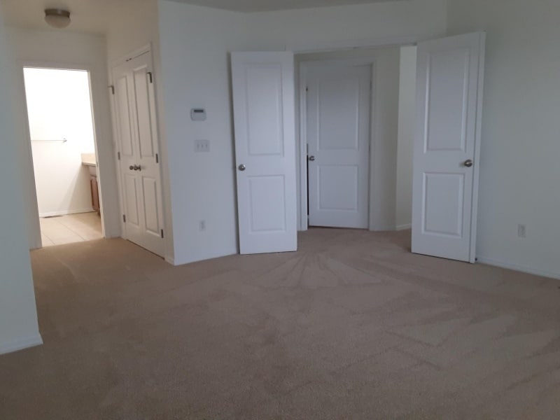 Building Photo - 2730 10th Ct SE