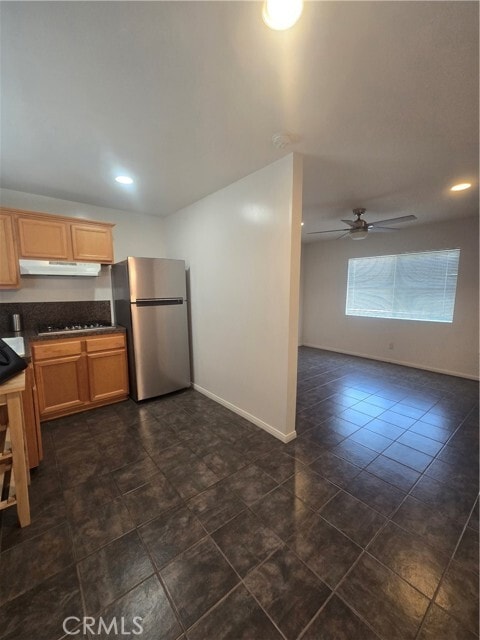 Building Photo - 4428 Stansbury Ave