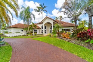 Building Photo - 13105 SW 106th Ave