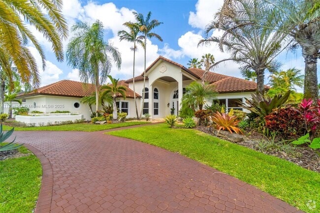 Building Photo - 13105 SW 106th Ave