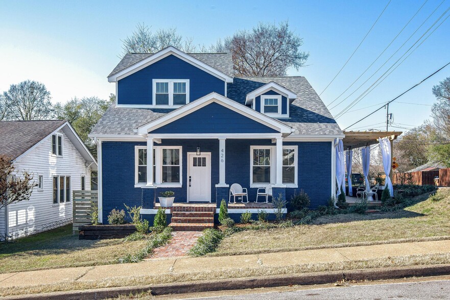 Building Photo - 426 Hart Ave