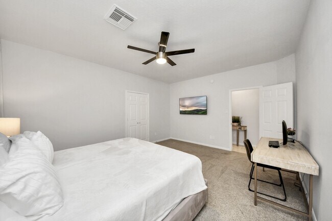 Building Photo - 2730 Empire Oaks Lane