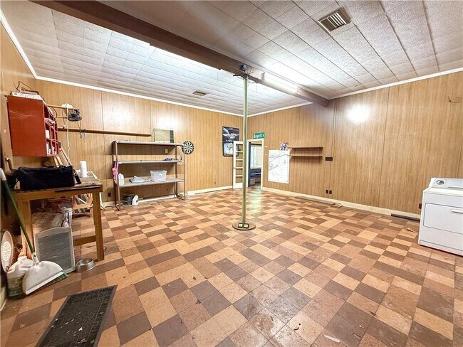 Building Photo - 2772 N Grafhill Dr