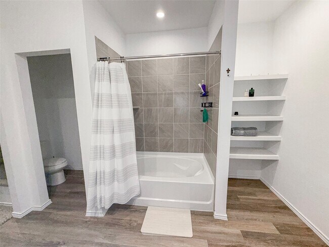 Building Photo - 12346 TRANQUIL Pnes Dr