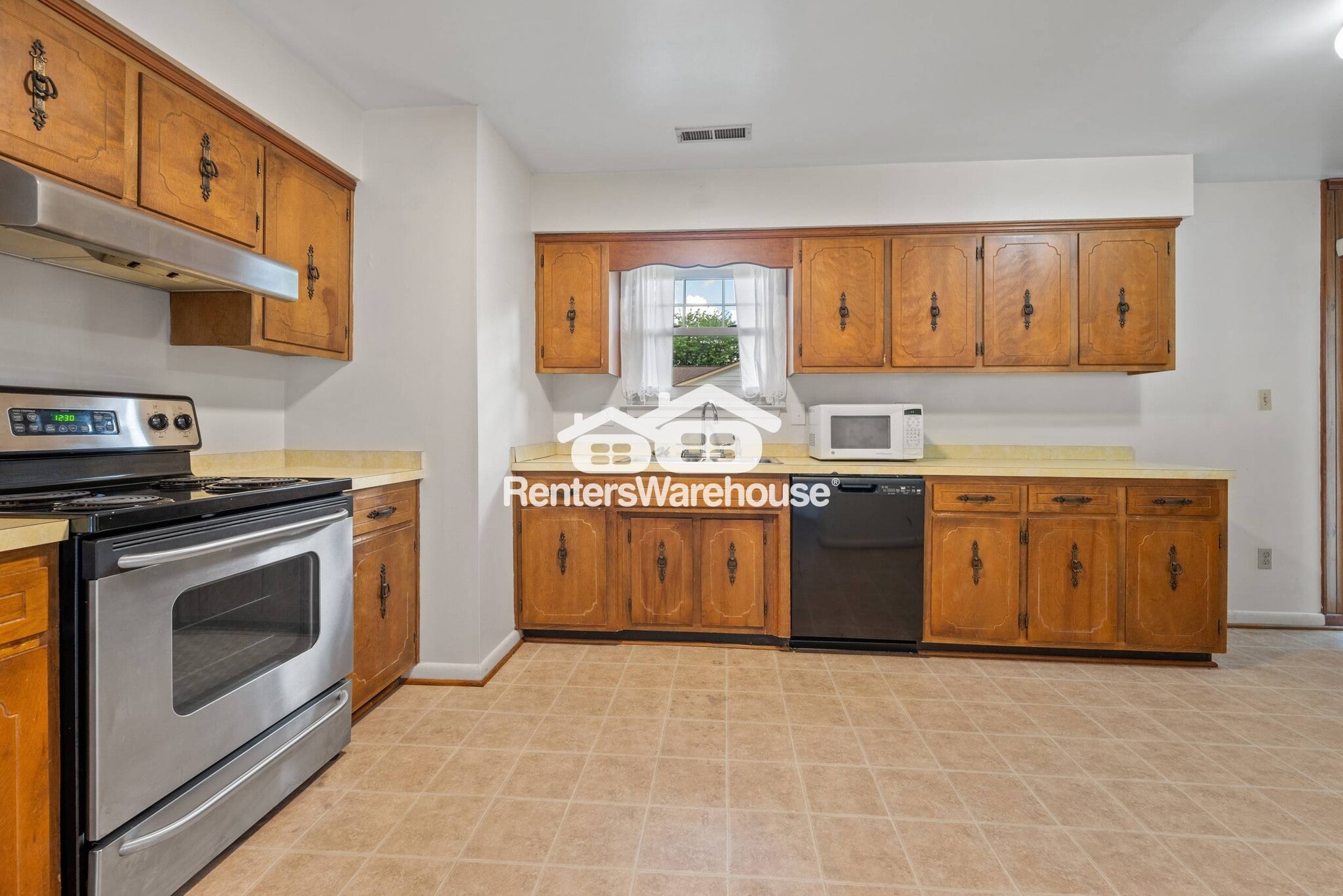 Building Photo - 5892 Connors Dr