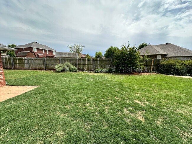 Building Photo - 1440 Agate Way