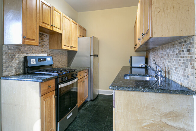 Kitchen - 7320 Austin St