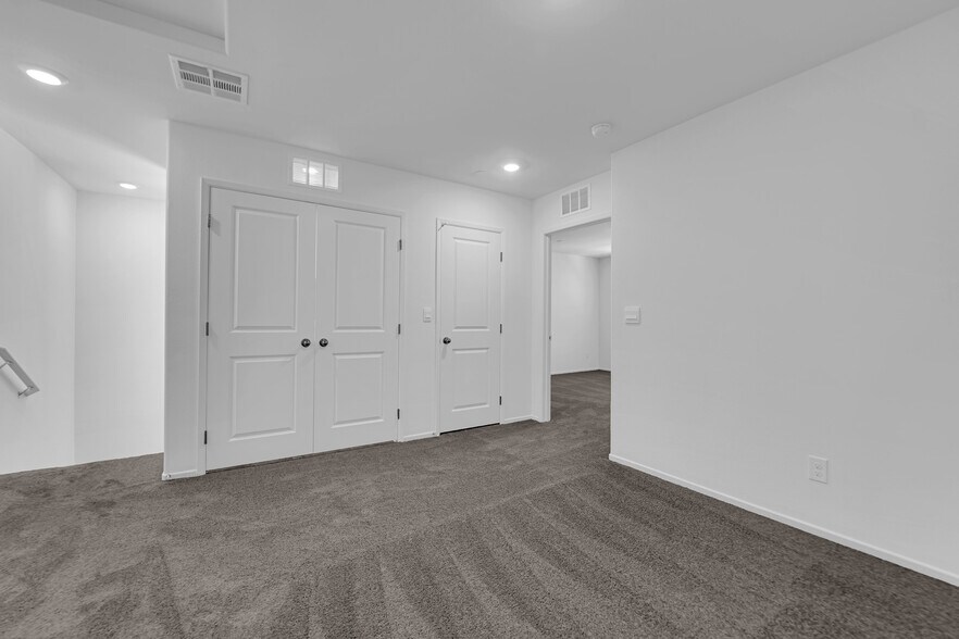 Building Photo - 9342 Soothing Sea St