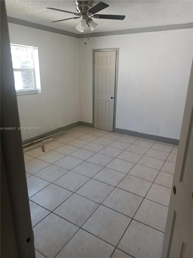 Building Photo - 6280 SW 8th Pl