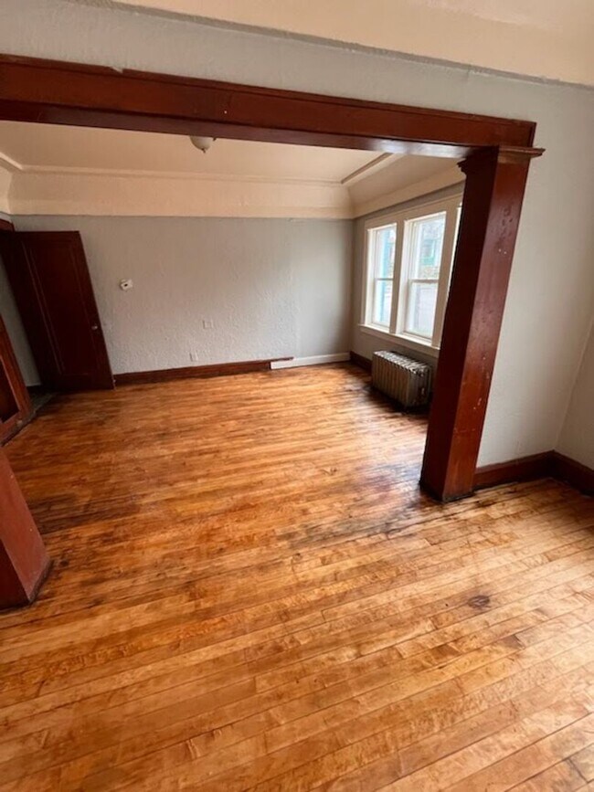 Building Photo - 2504 W.Scott (Aka 1143 S 25th)