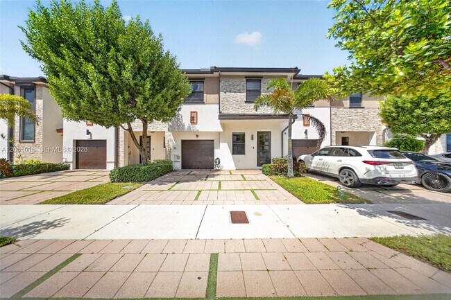 Building Photo - 15490 NW 91st Ct
